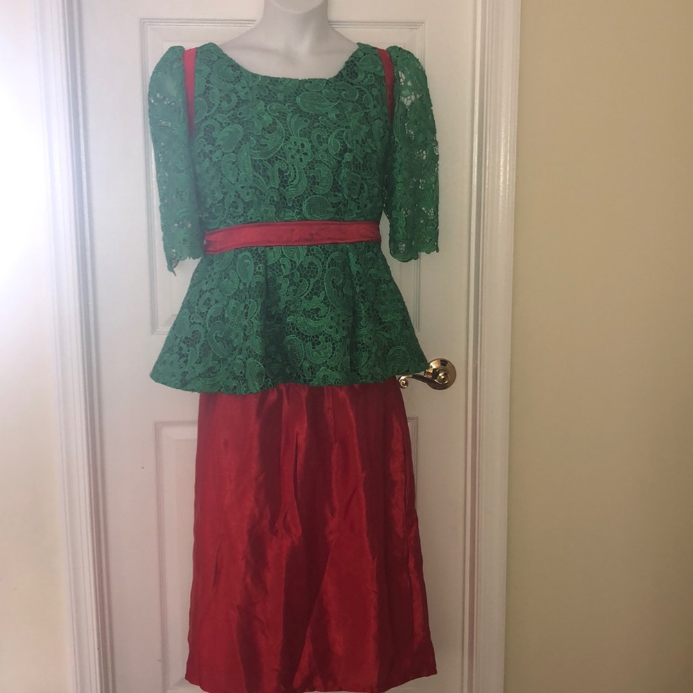 Preowned 2pcs set cord lace top and pencil skirt